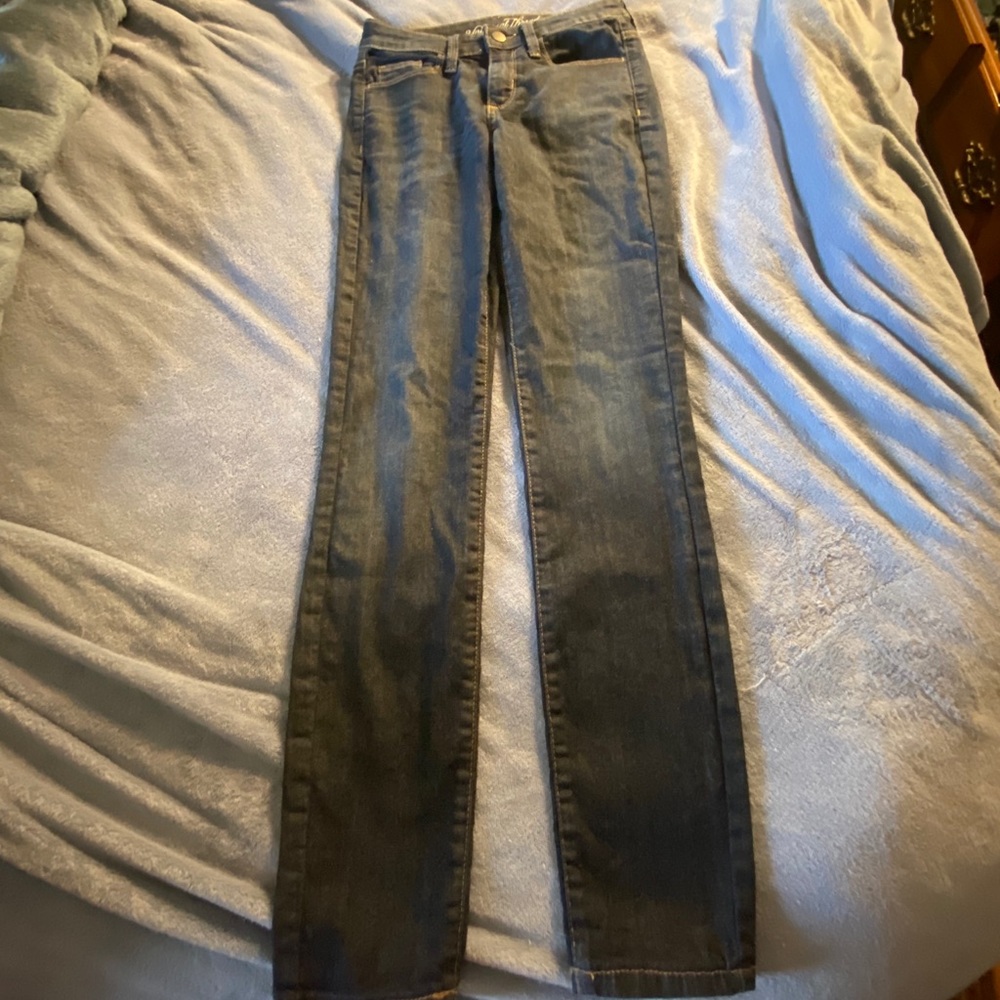 Straight leg jeans 00